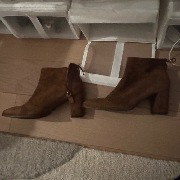 Stuart weitzman Women's Lofty Block Heel Booties - Picture 4 of 4